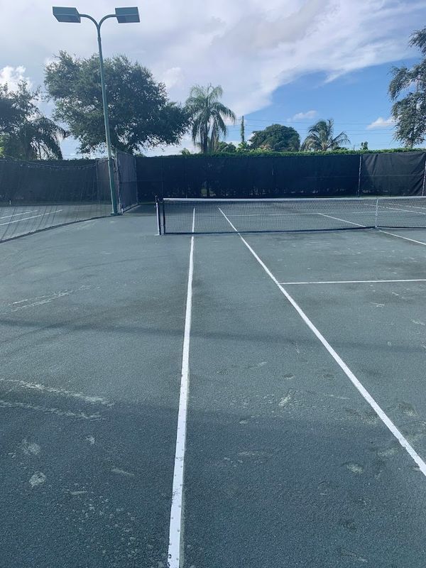 Dillon Tennis Center tennis courts