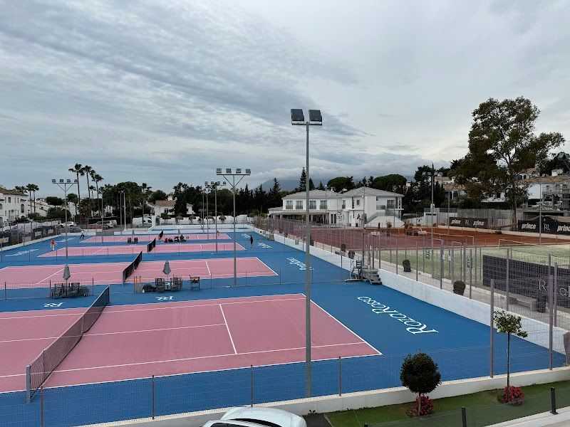 Roza Rossa Tennis Club tennis courts