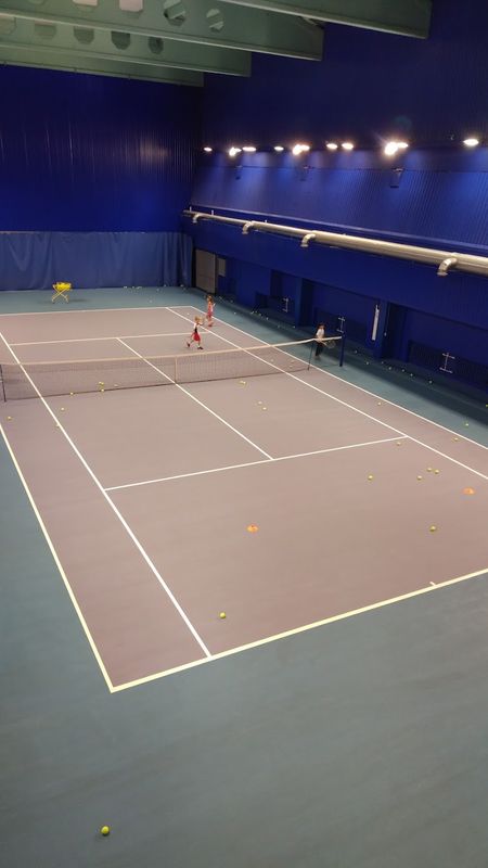 Tennisnyy Klub tennis courts