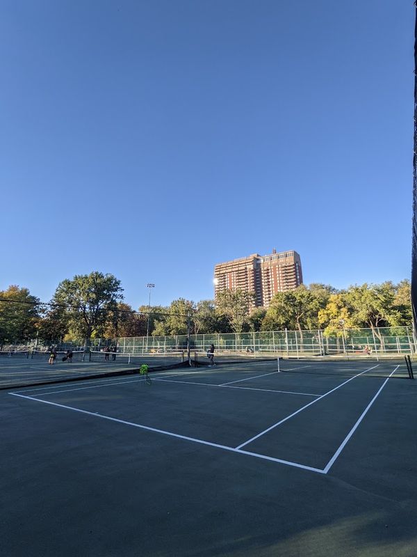 Tennis - Parc La Fontaine tennis courts