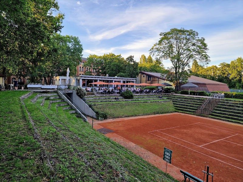 Tennis-Club Tiergarten e. V. (Schwarz-Weiß) tennis courts