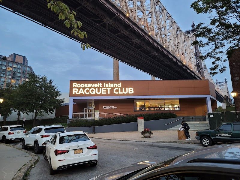 Roosevelt Island Racquet Club tennis courts