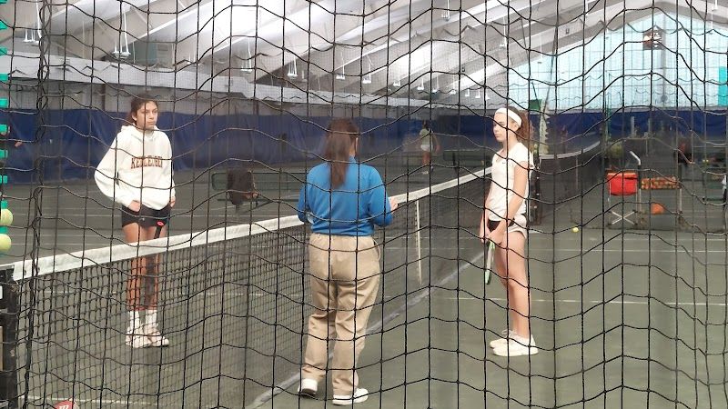 Huntington Indoor Tennis tennis courts