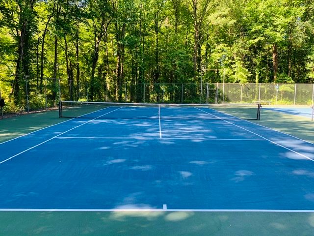 Hollin Meadows Swim and Tennis Club tennis courts