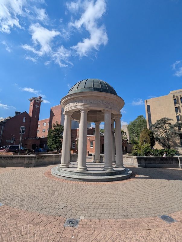 Monroe Court tennis courts