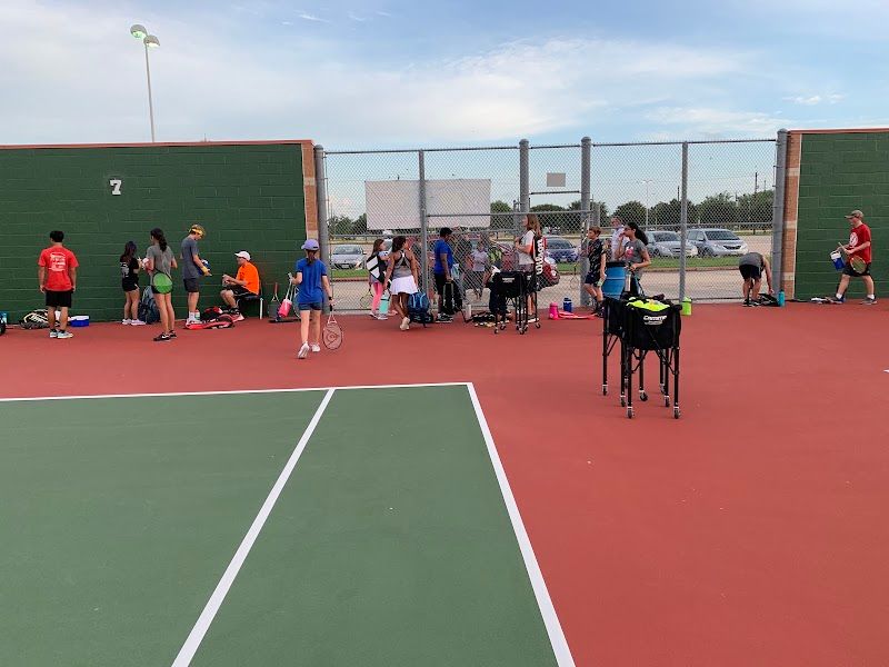 Papa Carlos Tennis Academy tennis courts