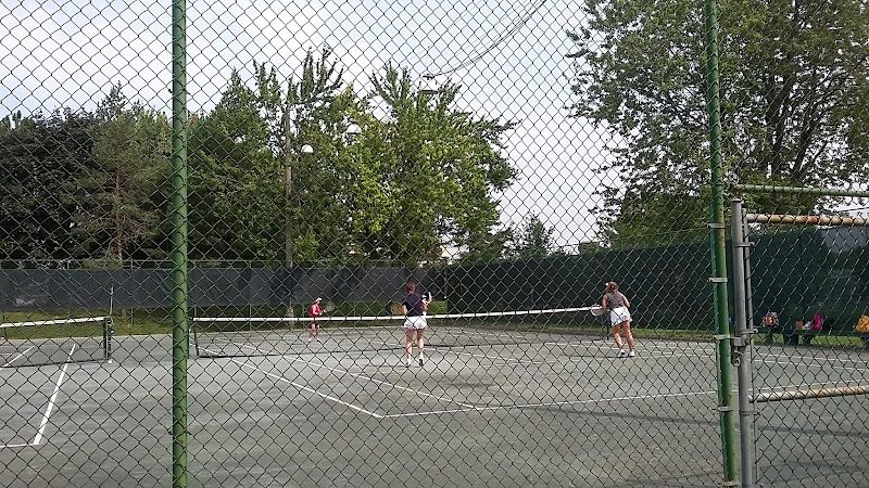 Dorval Tennis Club tennis courts