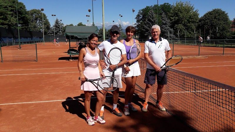 Tennis Fornaci tennis courts