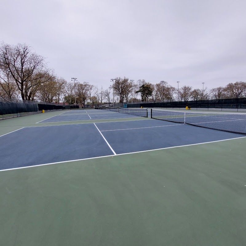 Lincoln Park Tennis Center tennis courts