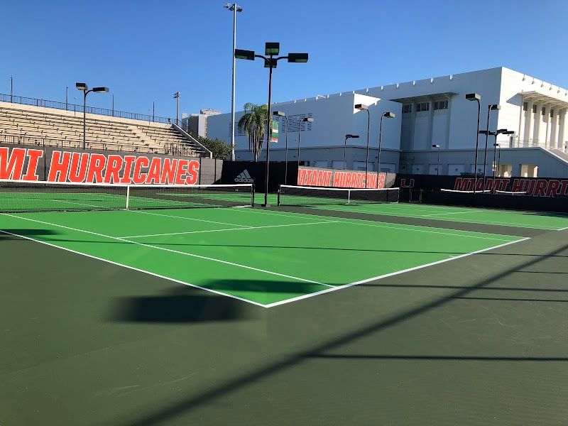 Neil Schiff Tennis Center tennis courts