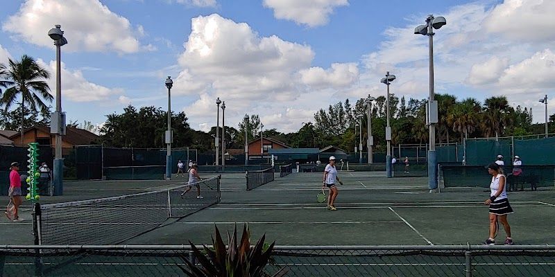 Pembroke Lakes Tennis Center tennis courts