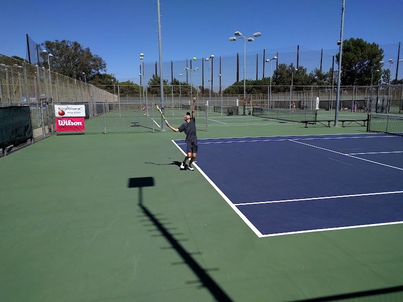 Lakewood Tennis Center tennis courts
