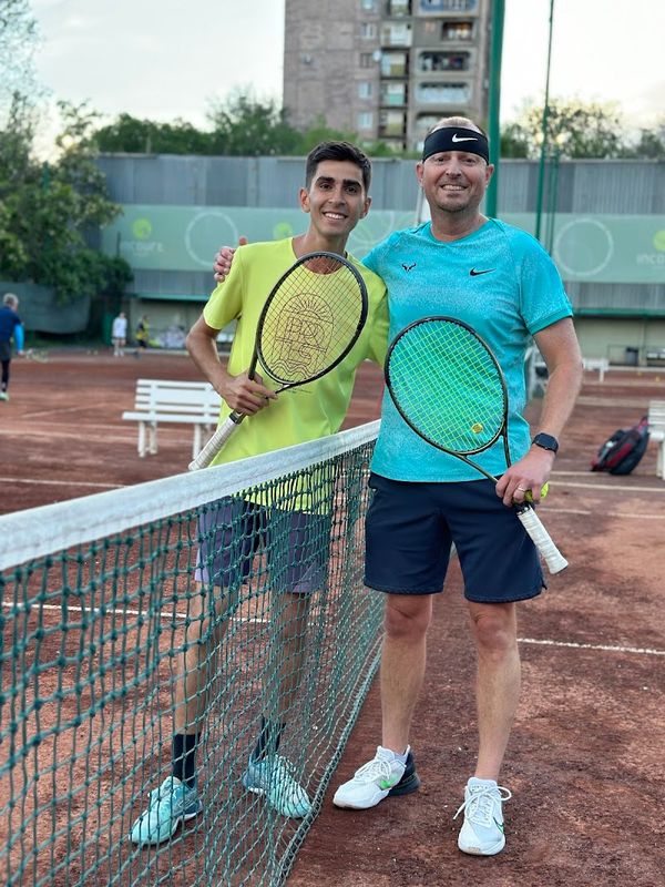 Incourt Fizika Tennis Club tennis courts