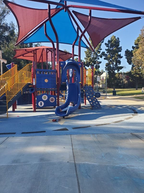 Barrington Recreation Center tennis courts