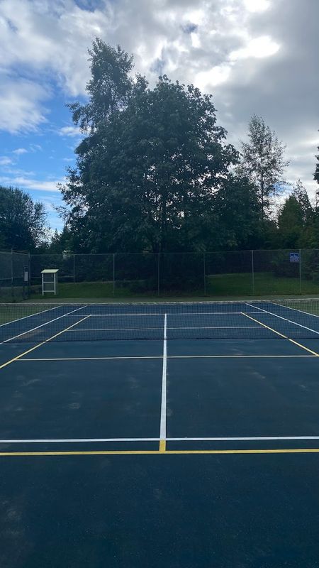 Mariner Park and Tennis Courts tennis courts