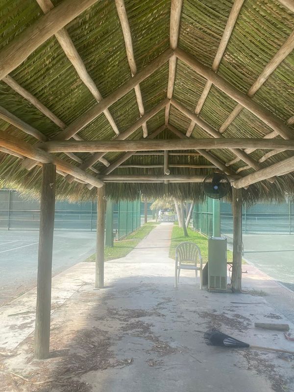 Royal Palm Tennis tennis courts
