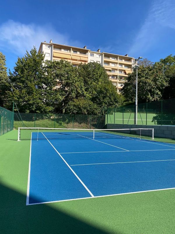 Tennis Lyon 1 tennis courts