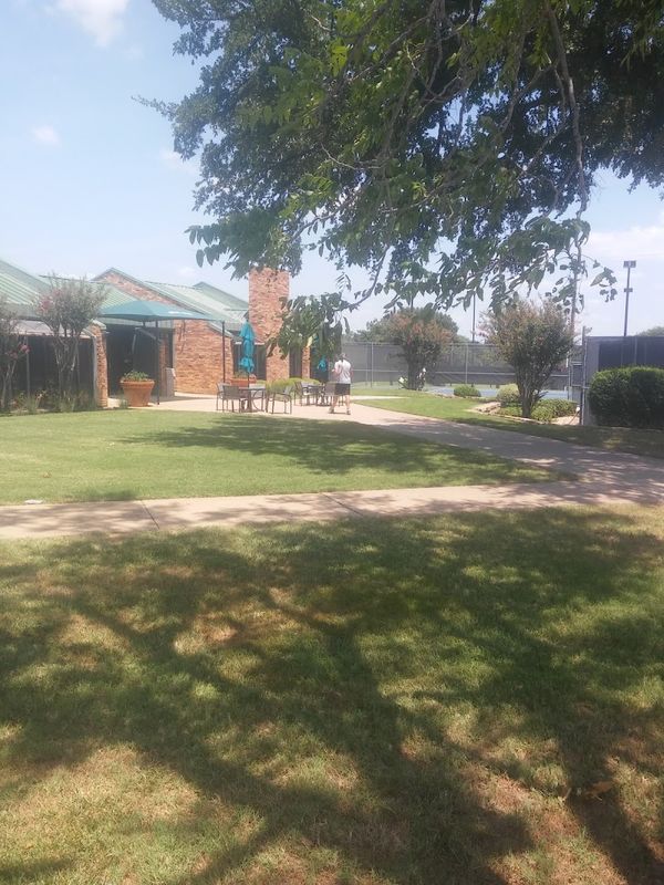 Trophy Club Country Club Tennis Courts & Pool tennis courts