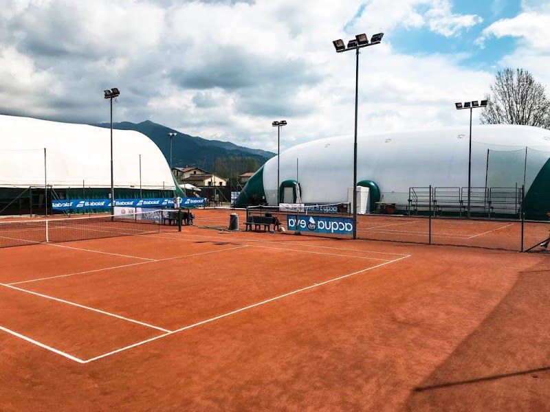 Tennis & Padel Club Marina di Massa tennis courts