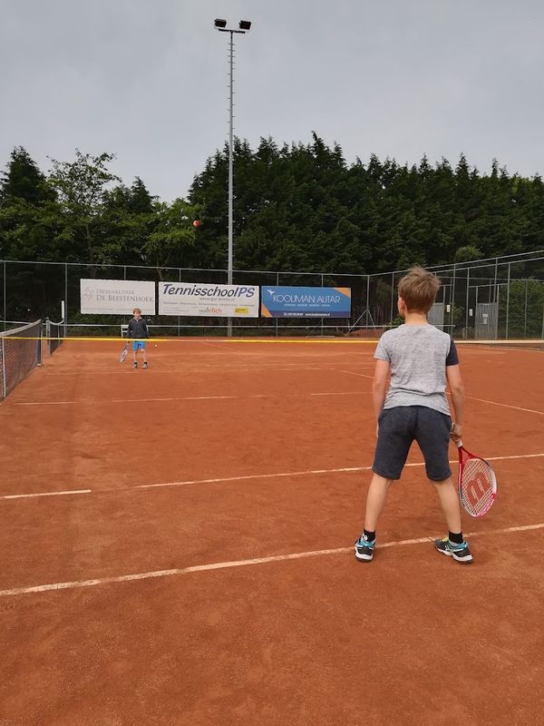 Unilever Tennisclub tennis courts