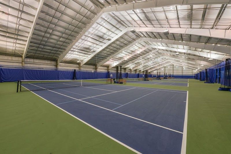 Hinding Tennis LLC tennis courts