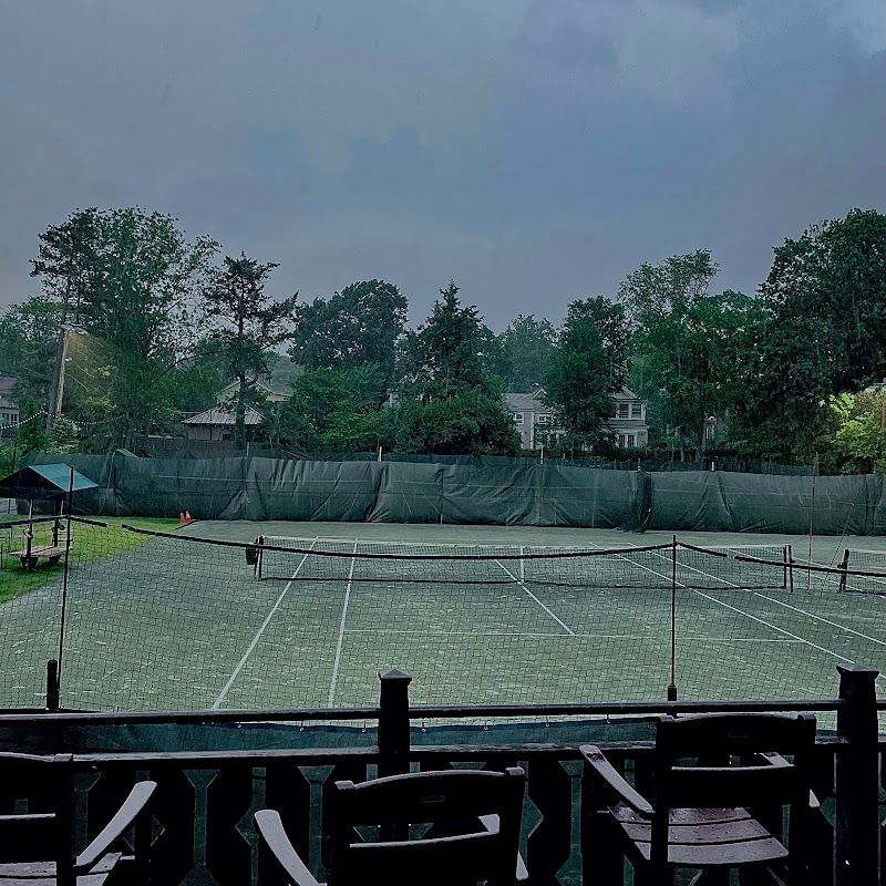 Cambridge Tennis Club tennis courts