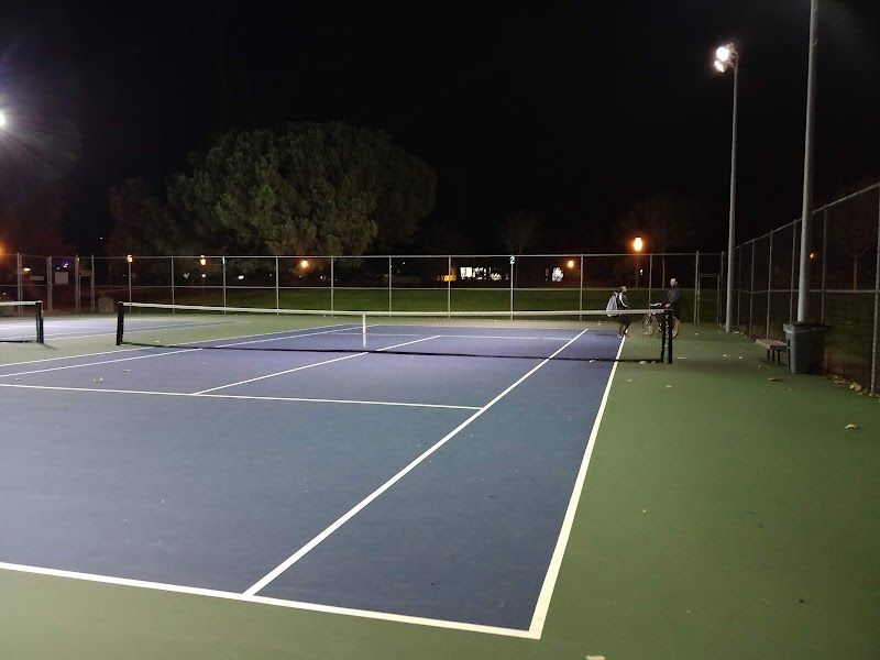 Tennis Courts | Serra Park tennis courts