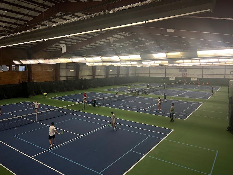 Gorin Tennis tennis courts