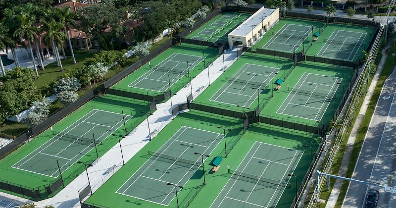 Riviera Tennis Center tennis courts